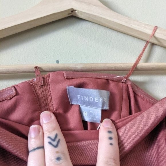 New Finders Keepers Grouplove Off Shoulder Dress - Picture 3 of 8